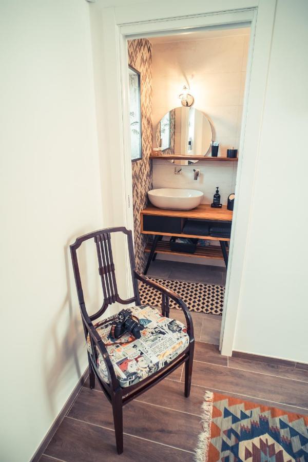 800S Home Luxury Rooms ออสตูนี ภายนอก รูปภาพ